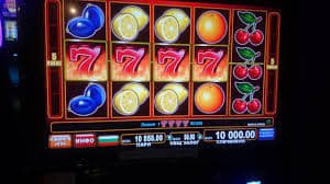 qq88 ဘင်ဂို MMK ငွေသွင်းငွေထုတ် KBZPay Wave Money ဝန်ဆောင်မှု